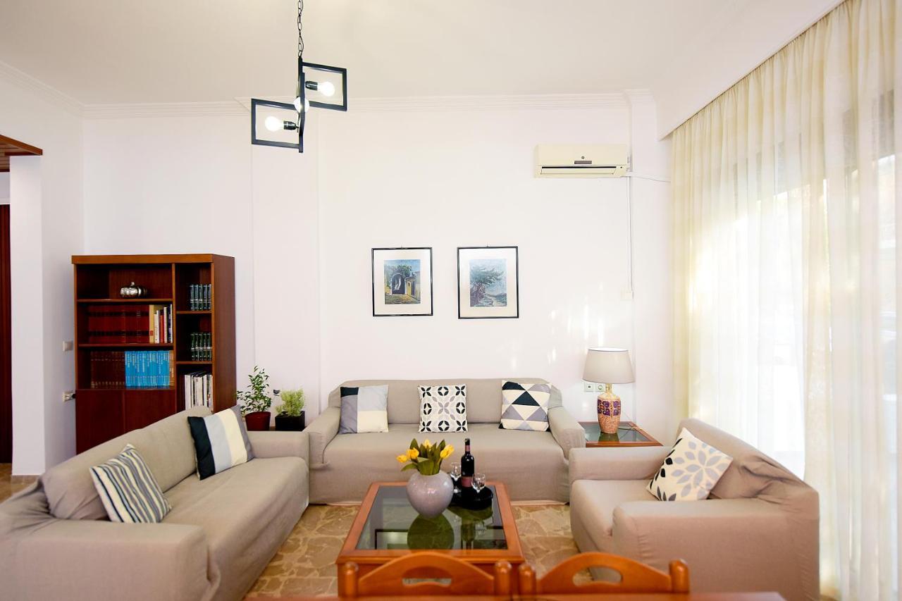 Martha'S Home Rhodes City Exterior foto